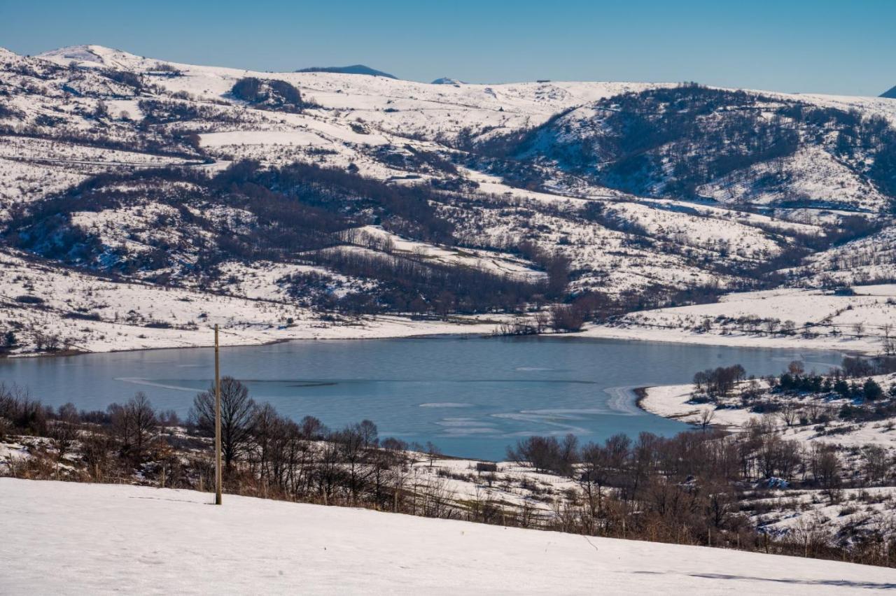Agriturismo Caperroni Pescopagano ภายนอก รูปภาพ