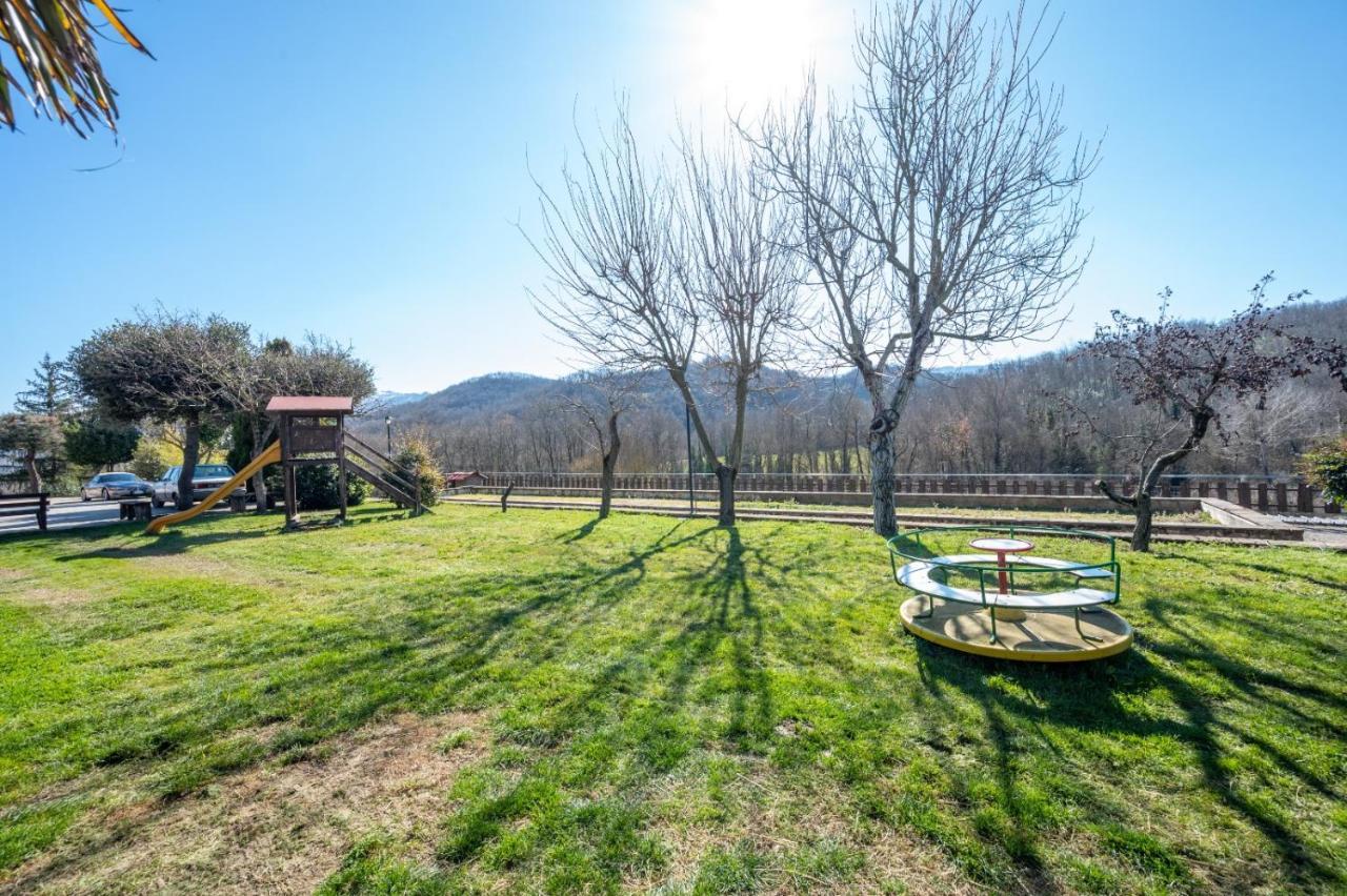 Agriturismo Caperroni Pescopagano ภายนอก รูปภาพ