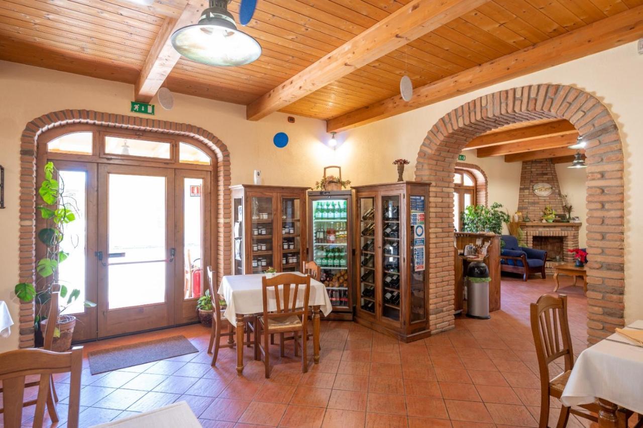 Agriturismo Caperroni Pescopagano ภายนอก รูปภาพ